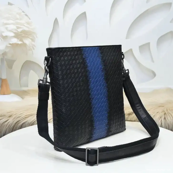 Official Brother Sam s Bottega 2110YZ0004 Bags Veneta 0712